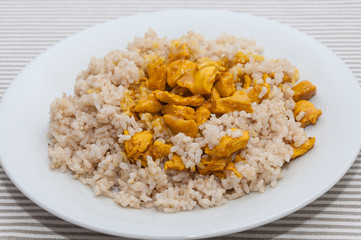 Arroz con pollo al curry