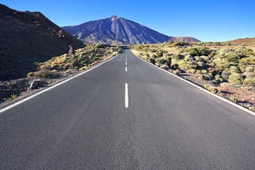 Schilderijen op glas The road to the volcano Teide at Tenerife island - Canary Spain © 300dpi
