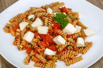 Pasta with mozzarella
