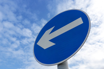 Left turn traffic sign