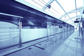 very high-speed train 