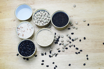 reuse can and food packaging