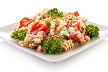 Pasta with tuna and vegetables 