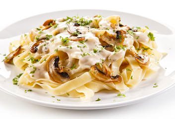 Pasta with champignons and sauce