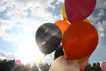 ceremony with balloon © bariscandelice
