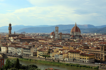 Fototapeta na wymiar FLORENCE in Italy with the dome and arno river