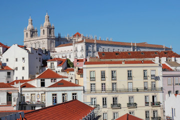Fototapeta na wymiar beautiful view of Alfama, Lisbon ,Portugal