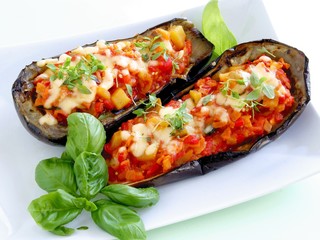 egg-plant with meat and vegetables au gratin