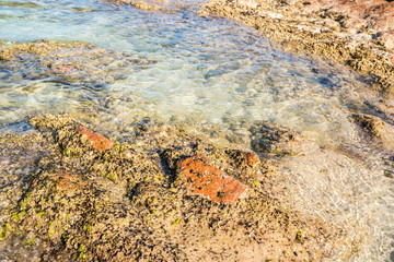 Felsen am Strand des Tyrrhenischem Meer