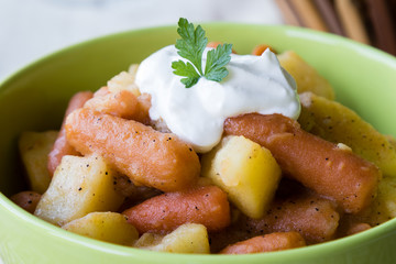 potato and carrot goulash