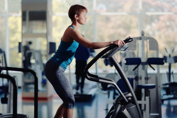 Obraz na płótnie Canvas girl gym aerobics workout