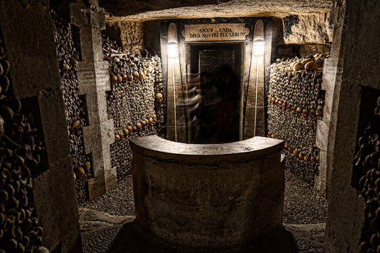 Catacombs of Paris - Skulls and Bones in the Realm of the Dead -7