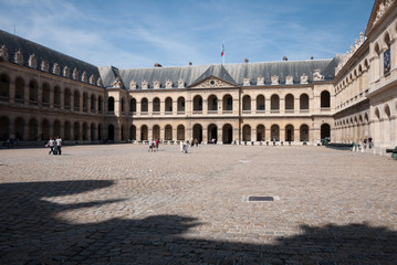 Fototapeta na wymiar Invalides museum in Paris