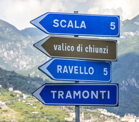 Indicazioni stradali, Costiera Amalfitana.