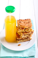 Squares of fruit chews