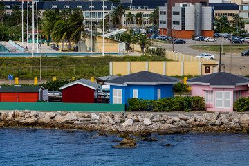 Fototapeta na wymiar Colorful Cottages on Curacao Coast