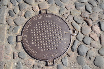 канализационный люк