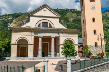 Fototapeta na wymiar Eglise saint-Maurice Bourg-Saint-Maurice