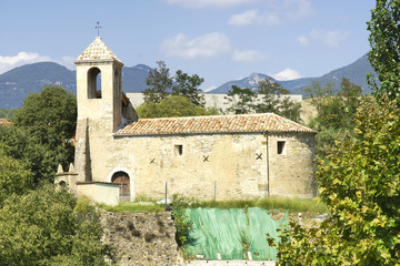 iglesia de Sant Martí de Capellada, Besalú, Girona, España