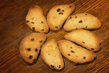 Rusks with raisins
