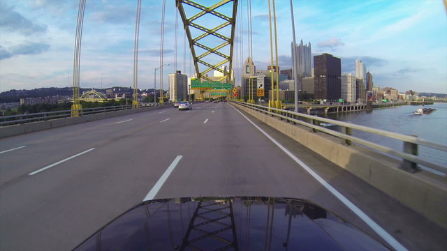 3365 Entering the city of Pittsburgh, Pennsylvania.	