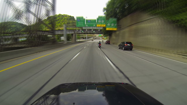 Driving into Downtown Pittsburgh 2K