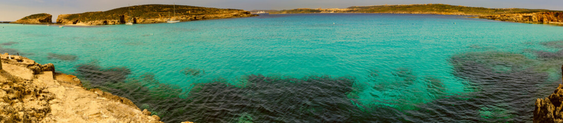 Fototapeta na wymiar blue lagoon Comino island Malta Gozo