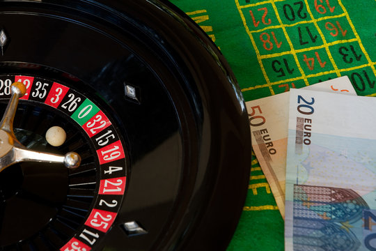 Roulette and money