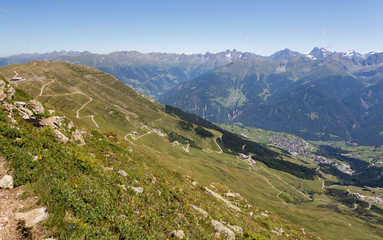 Panorama sur la vall&eacute;e