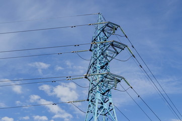 Upper part of electric power transmission line