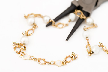 Reparation and restoration of jewelry