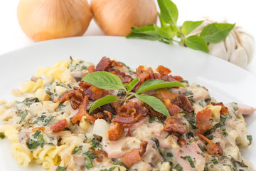 penne pasta with cream sauce