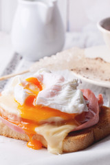 Toast with cheese and egg