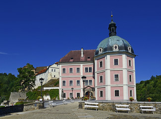 National cultural monument Castle and Chateau, Becov nad Teplou