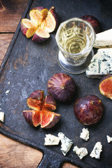 Figs and cheese
