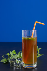 Tè