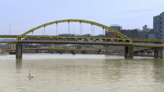 Man Paddles in Pittsburgh 4245 ALT