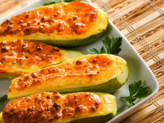 Stuffed zucchini with cheese