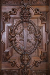 Détail d'une porte ancienne du château de Fontainebleau
