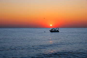 Obraz premium Sunrise over the Aegean sea