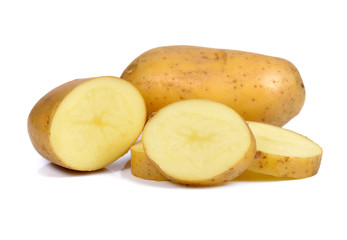 Fototapeta na wymiar potato isolated on white background