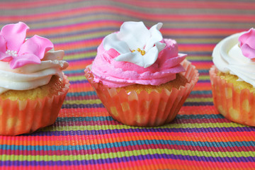 Small cakes