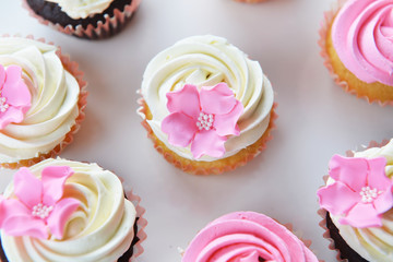 Small cakes