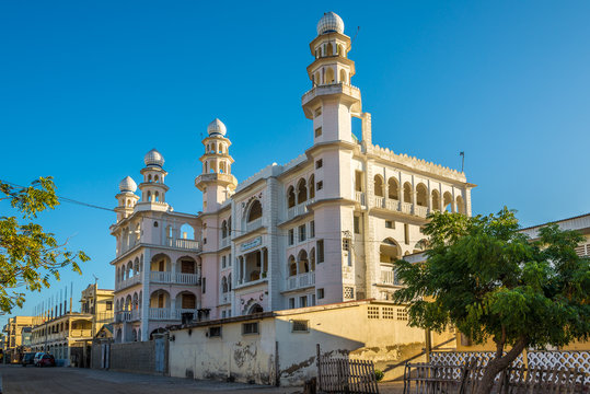 In the street of Moronadava