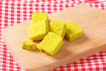 Chicken bouillon cubes