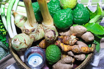 Kaffir lime, galangal, turmeric In basket
