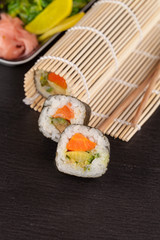 sushi pieces preparation