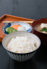 ご飯とお味噌汁