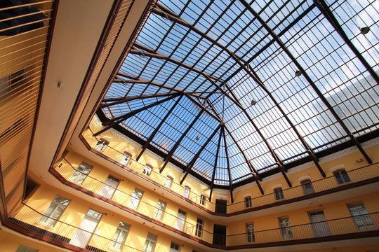 Familistère de Guise (France) / Verrière du Palais social 