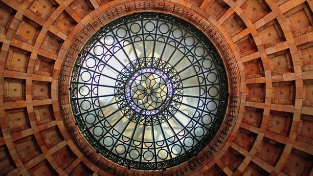 Rotating Rotunda Background